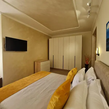 Center Luxury Orange 9b * Tirana